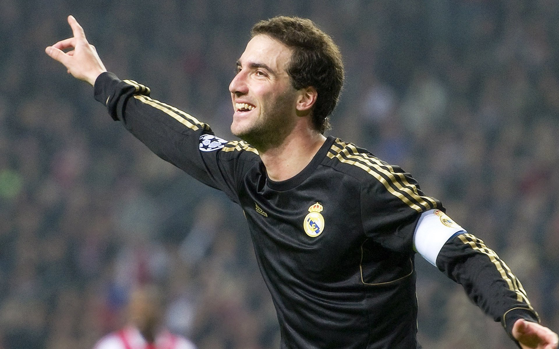 陨落与崛起，奥亚尔萨瓦尔踏过巴萨，莱比锡红牛奏响新时代序曲